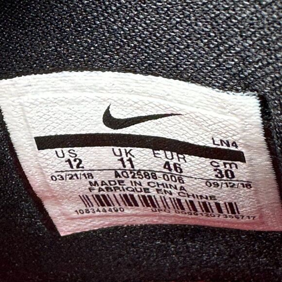 Nike LeBron 16 'Oreo' (2018) - Picture 11 of 13